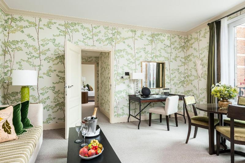 Executive Suite image 1