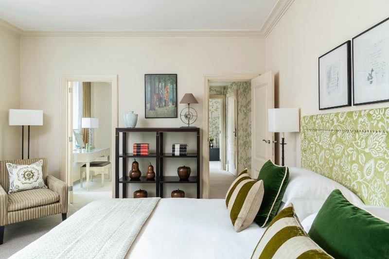 Executive Suite image 3