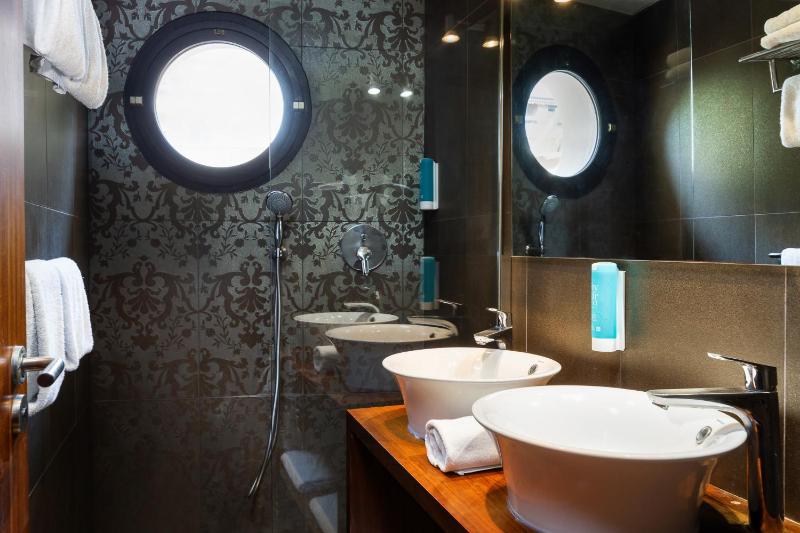 Suite image 4