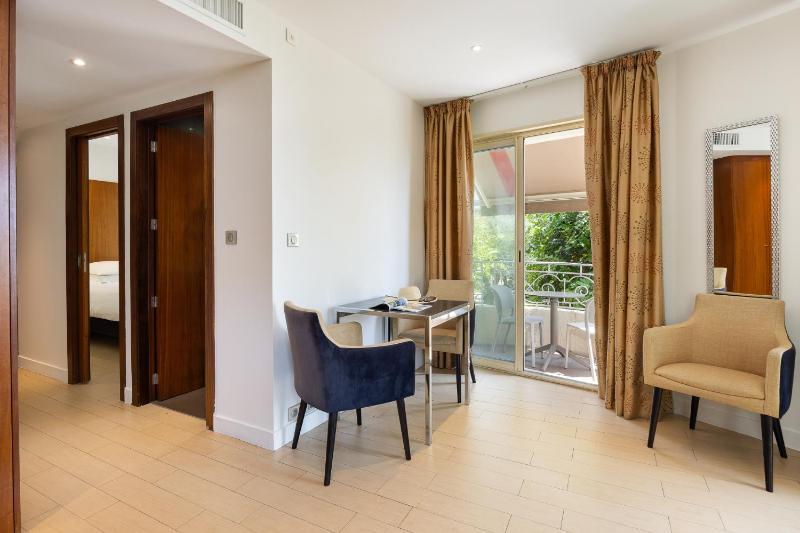 Suite image 2