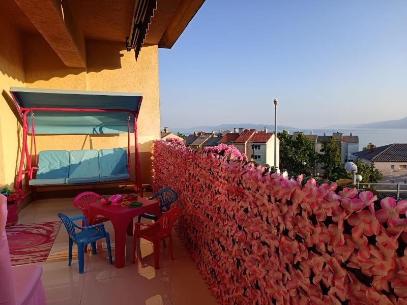 Princess&Prince Apartment with swimming pool and garden - image 35