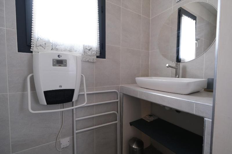 Four-Bedroom Holiday Home image 4