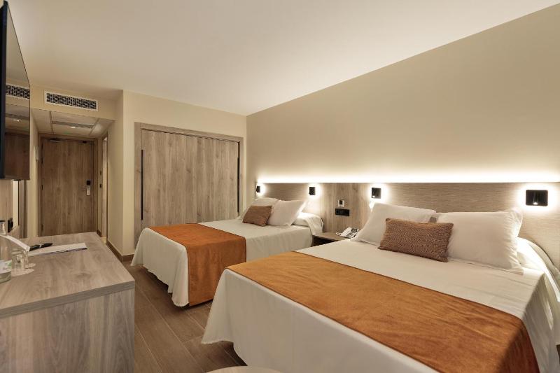 Standard Double Room (2 Adults) image 4