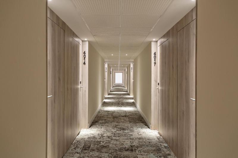 Standard Double Room with Sea View (2  Adults) image 4