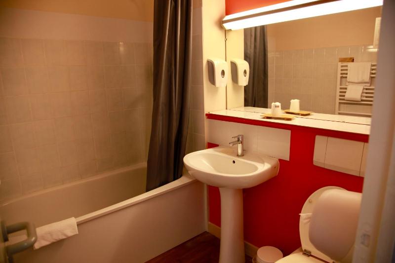 Double Room image 1