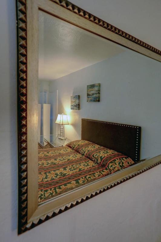 Beach and Town Motel - image 2