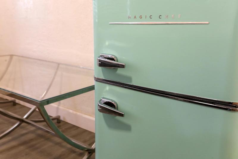 Beach and Town Motel - image 31