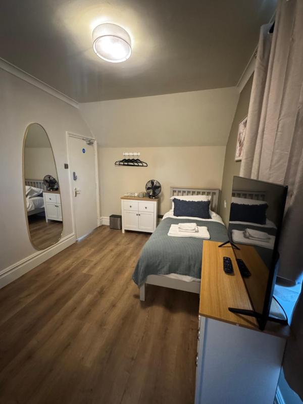 Executive Triple Room image 3