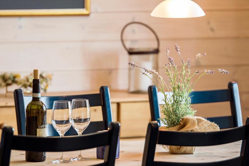 Three-Bedroom Apartment (7 Adults) image 4