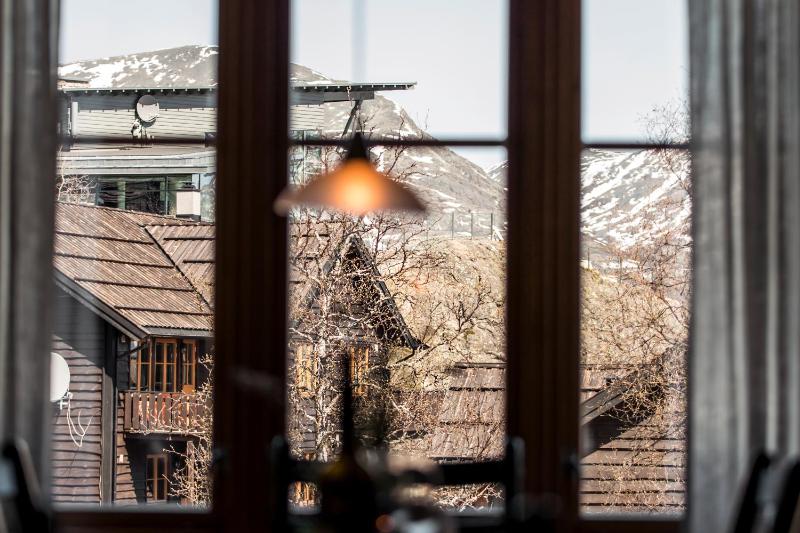 Three-Bedroom Apartment (7 Adults) image 3