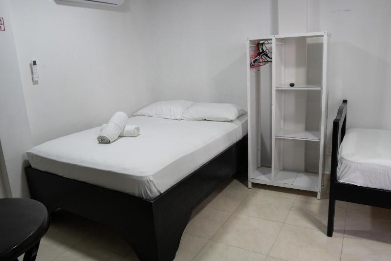 Rocky Cay Lodging - image 6
