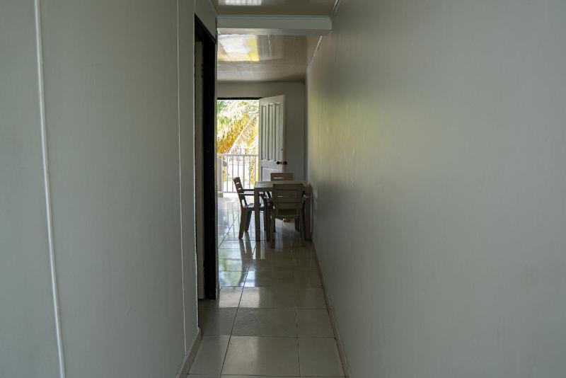 Rocky Cay Lodging - image 13
