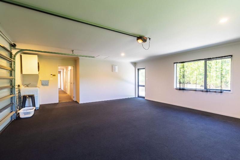 Forest Lakes Luxury - image 23
