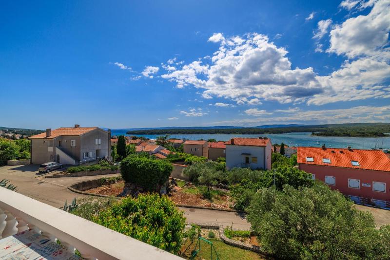 Two-Bedroom Apartment with Balcony image 4