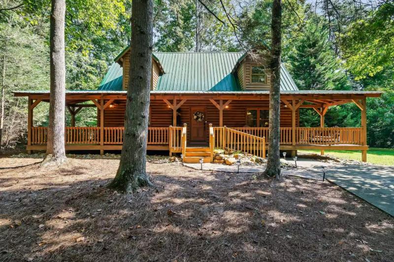 Three-Bedroom Villa image 2