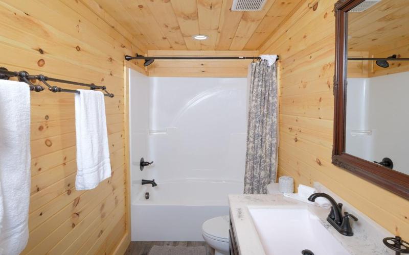 Breathtaking mountain views! June discounts available! - Birdhouse - - image 27