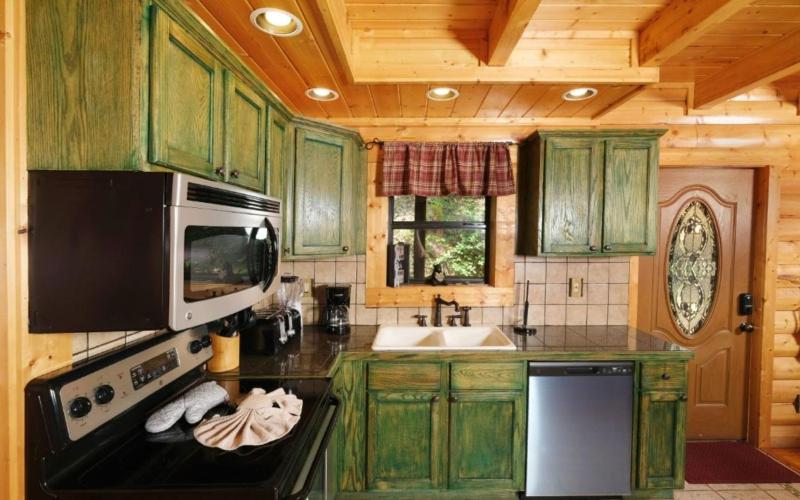 Cozy Cabin - Beautiful Mountain Views Hot Tub + Pool Table - image 29
