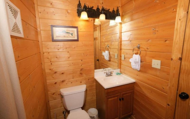 Cozy Cabin - Beautiful Mountain Views Hot Tub + Pool Table - image 12