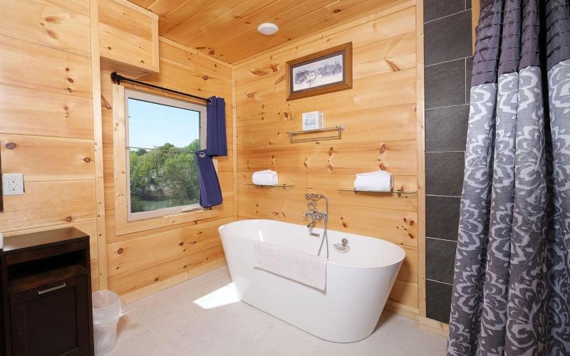 Smoky Mountain Lake Retreat - image 42