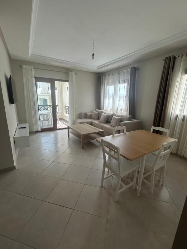 Lilacs garden beautiful apartment - image 12