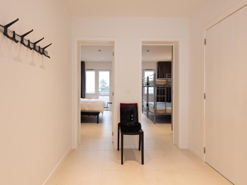 Apartment on Zeedijk with Sea View - image 18