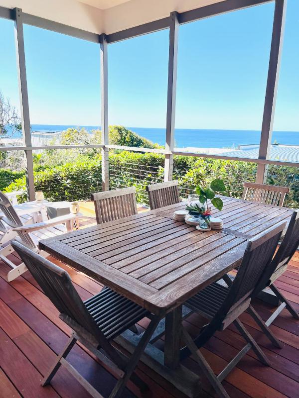 Beachside Escape Sunshine Beach - image 7