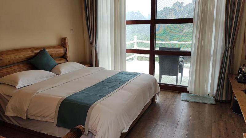 PeakMist Retreat Inside ZhangJiaJie Forest Park-Country-style specialty diningIn-park accommodation - image 37