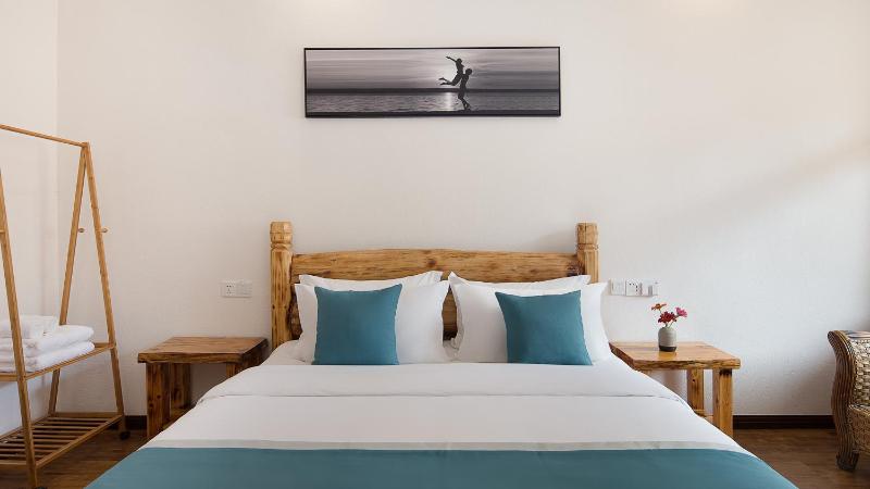 PeakMist Retreat Inside ZhangJiaJie Forest Park-Country-style specialty diningIn-park accommodation - image 18
