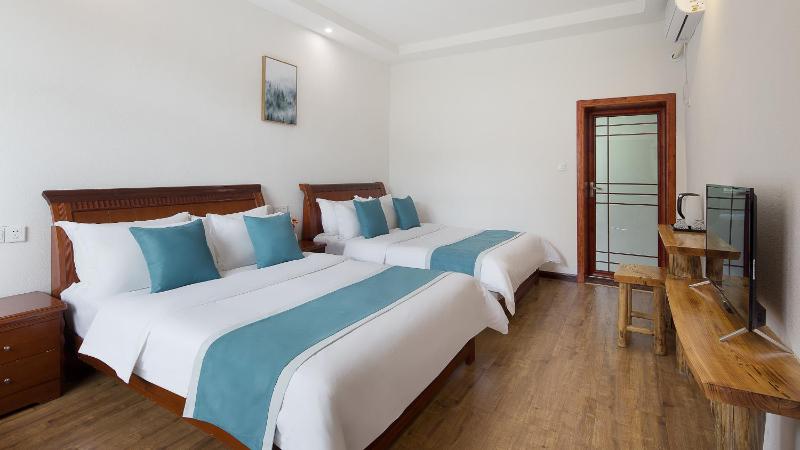 PeakMist Retreat Inside ZhangJiaJie Forest Park-Country-style specialty diningIn-park accommodation - image 11