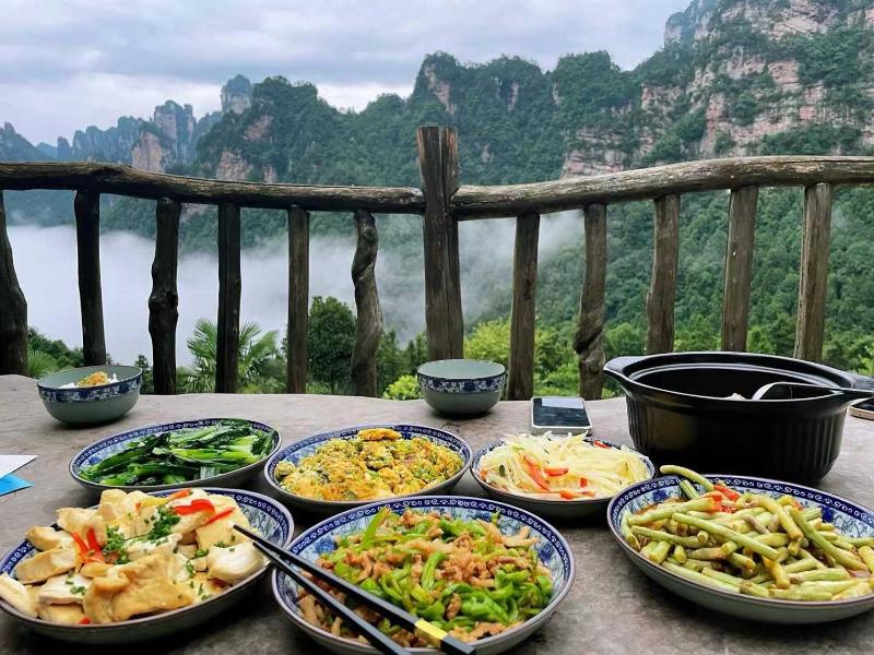 PeakMist Retreat Inside ZhangJiaJie Forest Park-Country-style specialty diningIn-park accommodation - image 14