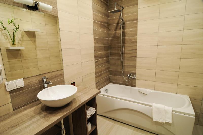 Business Double or Twin Room with Sofa Bed image 3