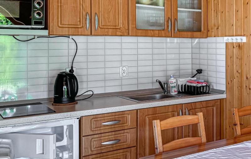 Lovely Home In Chlopy With Wifi - image 10