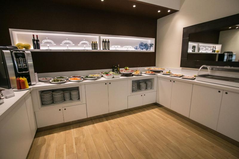 Park Hotel Serena - image 23