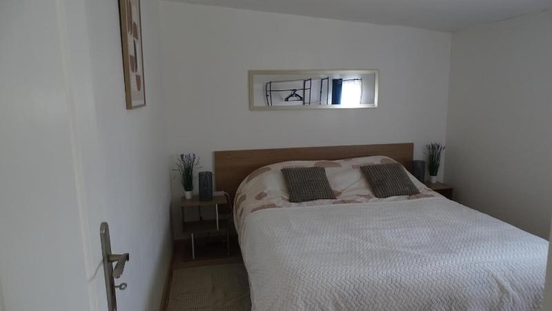 Two-Bedroom House image 4