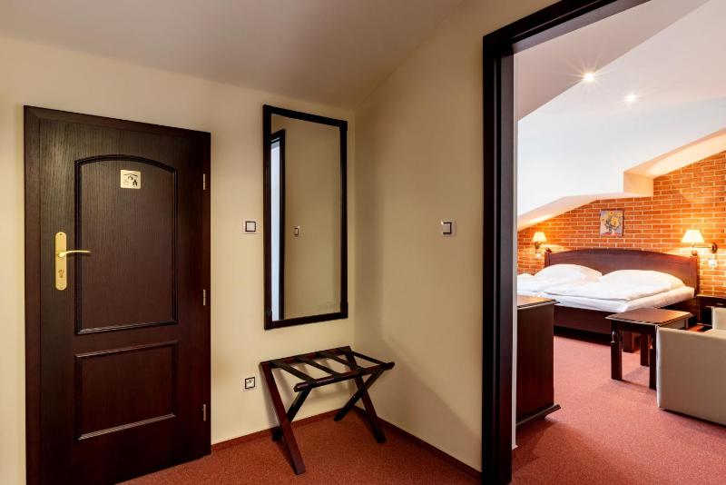 Family Double Room image 4
