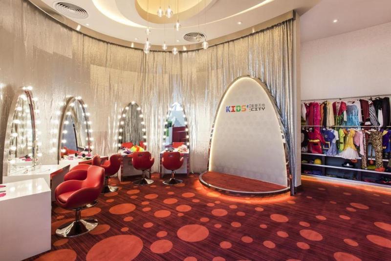 City of Dreams - The Countdown Hotel - image 10