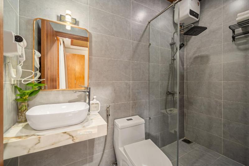 Tropical Villa - Near My Khe Beach & City Center by The Key - image 15