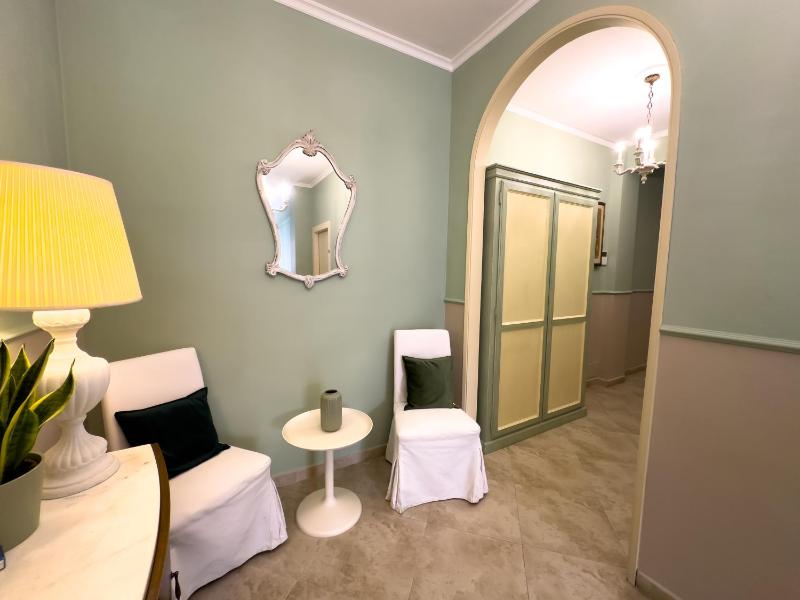 Superior Family Room image 4