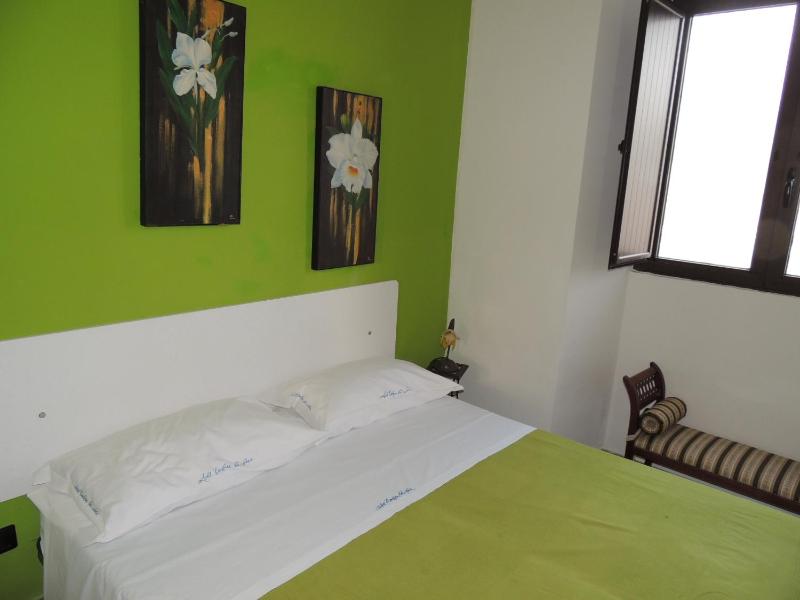 All'Ombra Del Noce B&B - image 18
