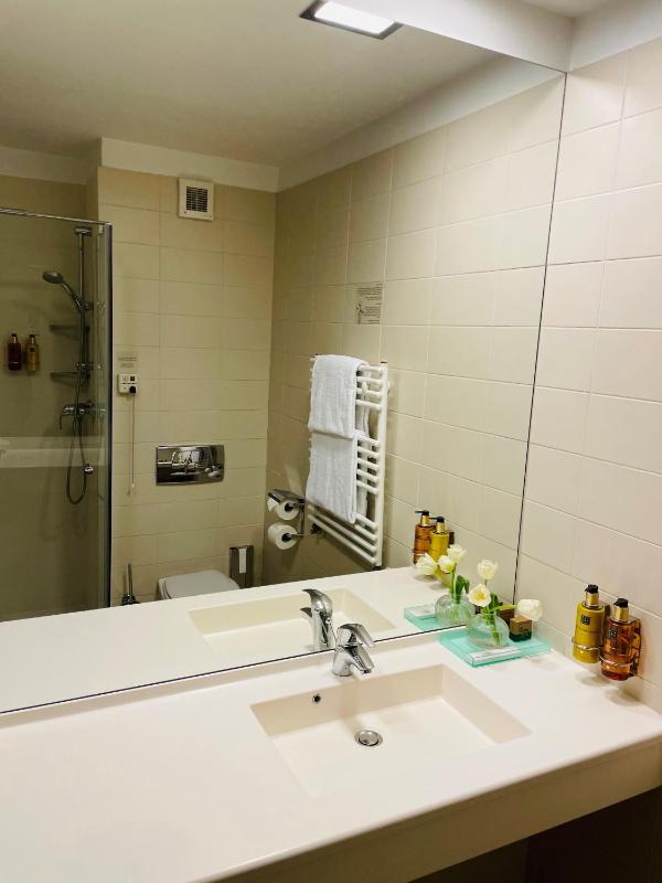 Suite image 3