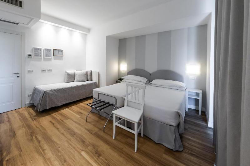 Triple Room image 4