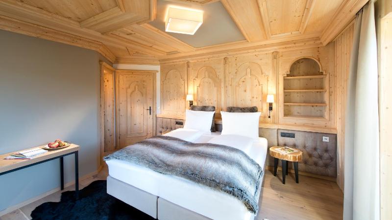 Luxury Apartment image 1