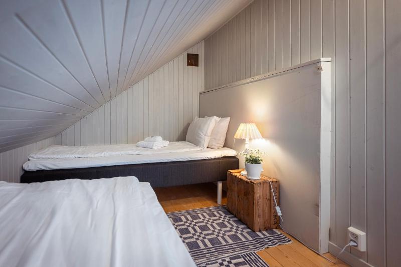 Double Room image 3