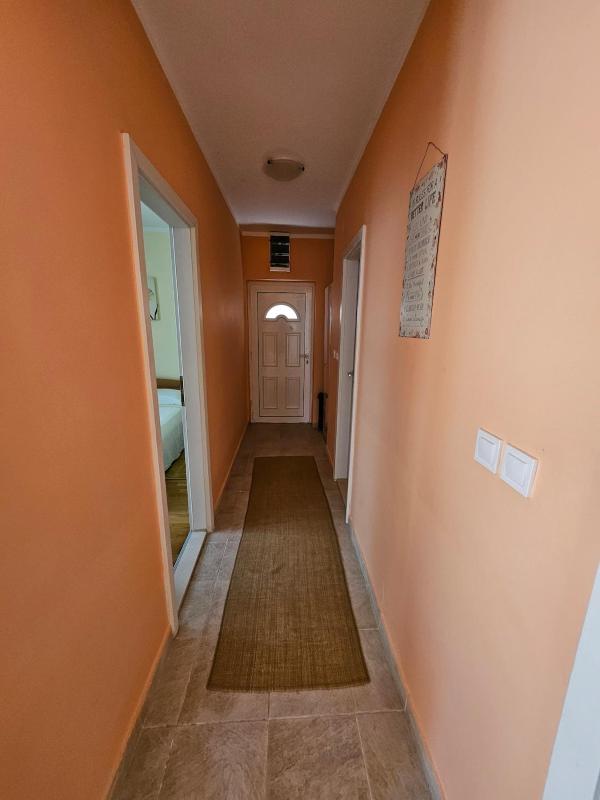 Apartment Loâso Comfy Two BDR Sixty meters to the sea - image 2