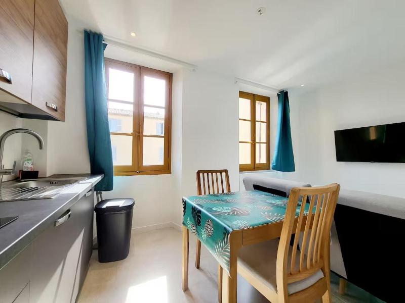 Les Marc - 5 logements dans le Vieil Antibes - image 6