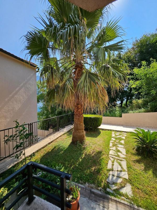 Apartment Loâso Comfy Two BDR Sixty meters to the sea - image 4