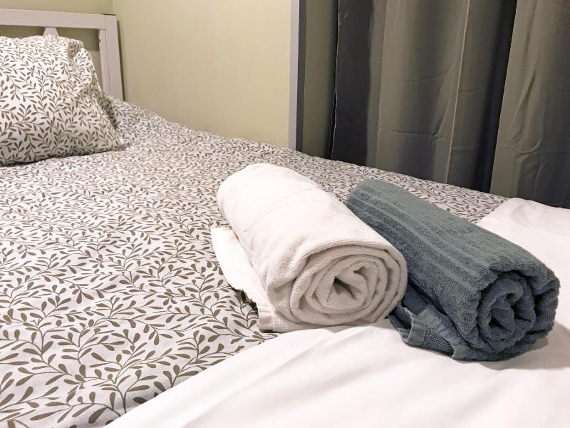 Single Room with Private Bathroom image 2