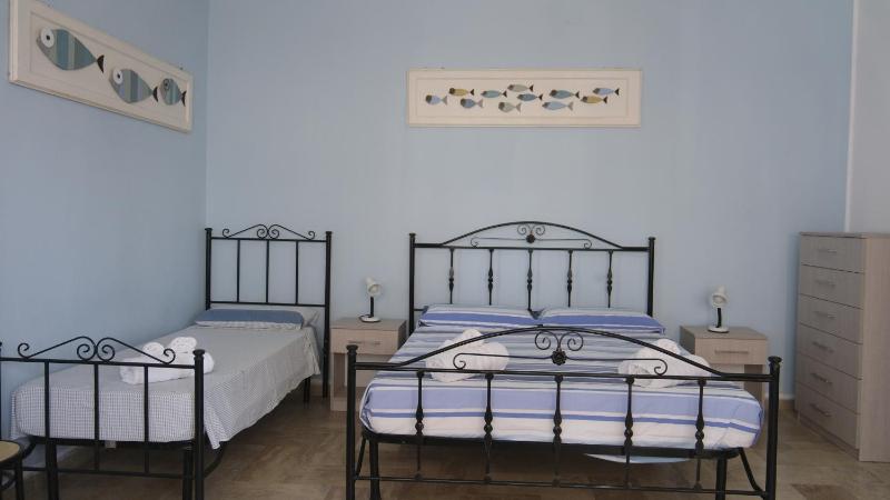 Quadruple Room image 4