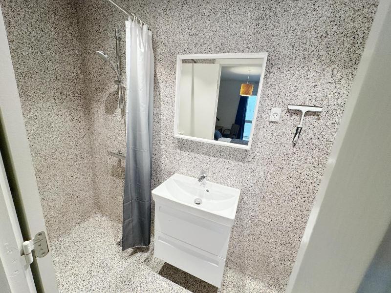Double Room with Private Bathroom image 2