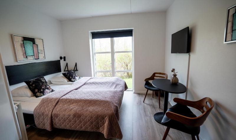 Standard Double Room image 1